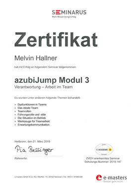Azubi-Seminar "Verantwortung - Arbeit im Team" Azubi-Seminar "Verantwortung - Arbeit im Team"